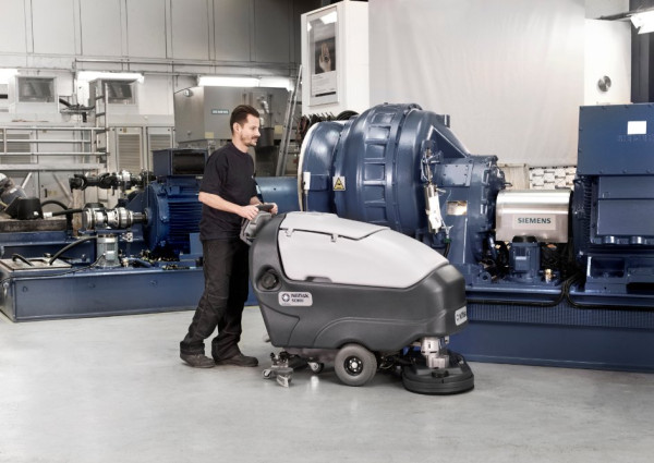 Nilfisk Scheuersaugmaschine SC800 - 08