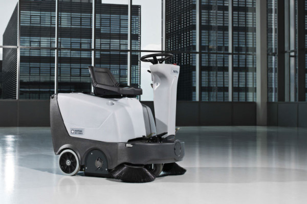 Nilfisk SR 100S B - Anwendung 03