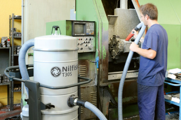 Nilfisk Industriesauger T30S 01