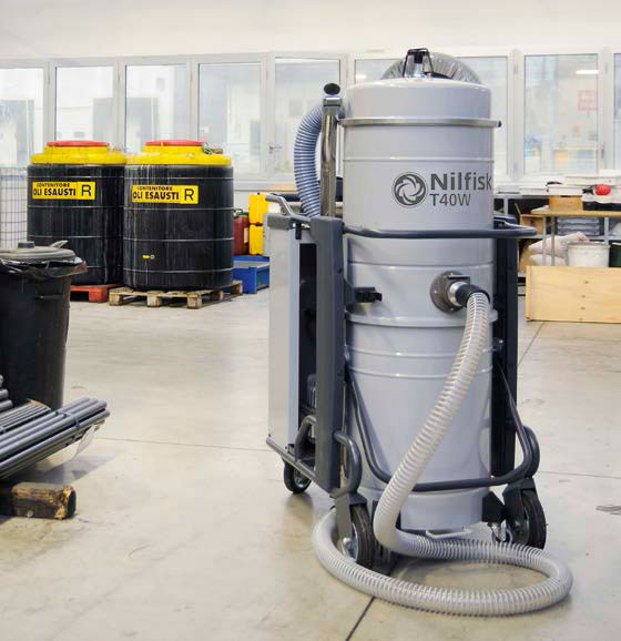 Nilfisk Industriesauger T40W L100 FM 5PP - Anwendung 01