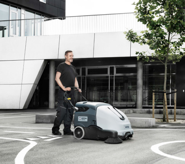 Nilfisk Kehrmaschine SW900 - Anwendung 03