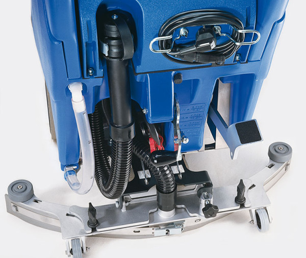 SCRUBTEC 653 BL Combi hinten
